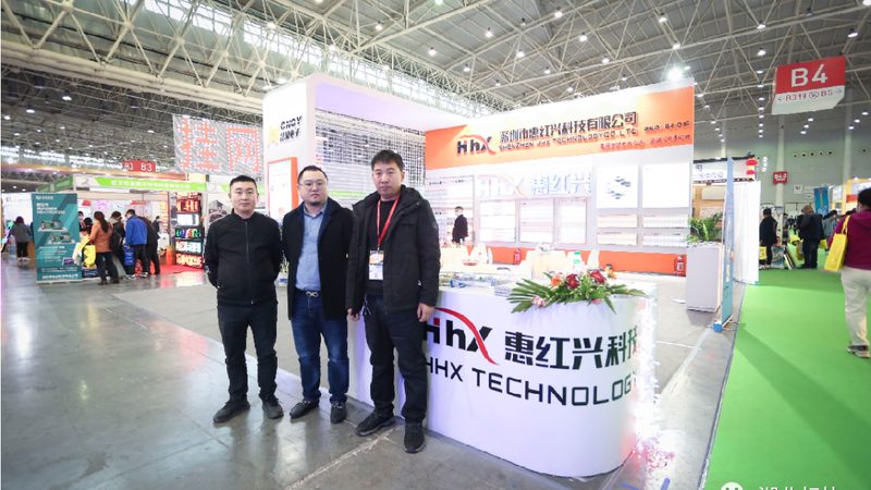 户外广告安装师傅收费标准揭秘：揭秘行业定价之谜**